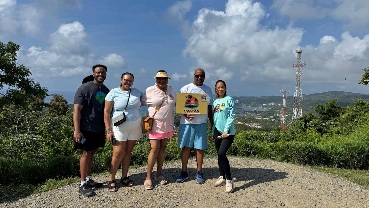 Clientes de Roatan Dubons Tours