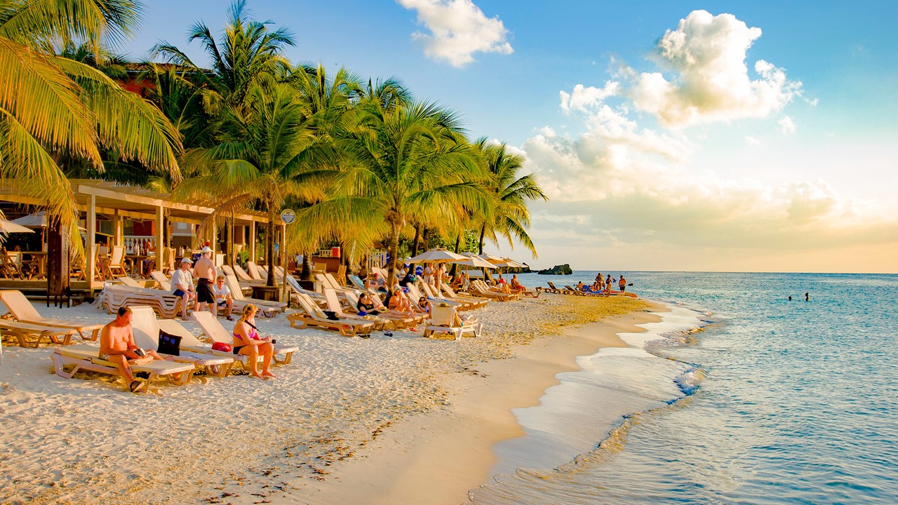 West Bay Beach, Roatán
